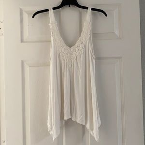 Flowy white shirt, cotton with cute neckline